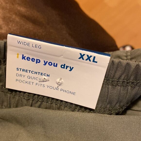 Old Navy Work out Capris - Picture 5 of 6